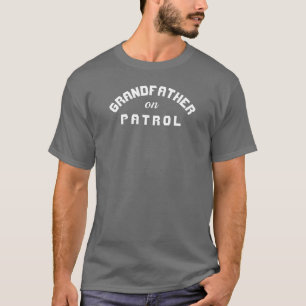 パトロール中の祖父 Tシャツ