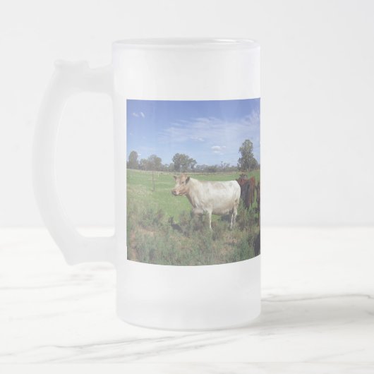 パドックの牛 フロストグラスビールジョッキ (左)