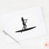 パドリングの女の子を立ち上げる 楕円形シール (封筒)