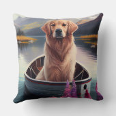 パドルにゴールデンレトリバー:風光明媚な冒険 クッション (裏面)