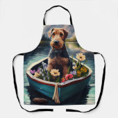 パドルに乗ったアイレデール犬：風光明媚な冒険 エプロン (正面)