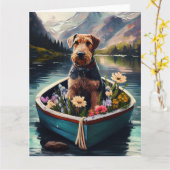 パドルに乗ったアイレデール犬:風光明媚な冒険 カード (黄色い花)