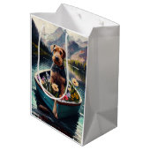 パドルに乗ったアイレデール犬：風光明媚な冒険 ミディアムペーパーバッグ (裏面アングル)