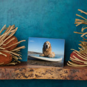 パドルボードに敷設されるゴールデンレトリバー犬 フォトプラーク (側面)