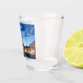 パドヴァのライトアップされた像の列 ショットグラス (右)