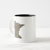 パネルの納屋のコテージのミネソタの素朴な木製の州 ツートーンマグカップ (正面左)