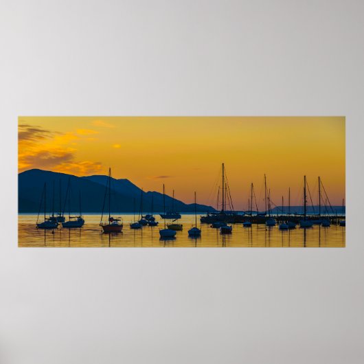 パノラマの夕焼け風景の海岸の風景、ウシュアイア ポスター (正面)