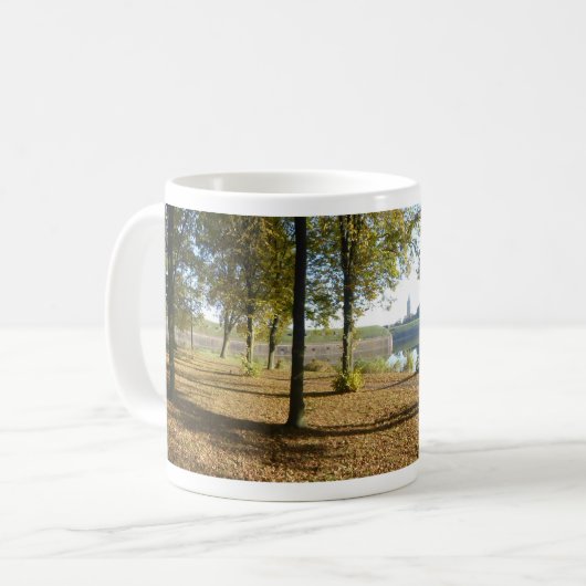 パノラマシティウォールズ&チャーチコーヒーマグ コーヒーマグカップ (正面左)