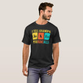 パパおじいちゃんジョークを定期的に言う Tシャツ (正面フル)