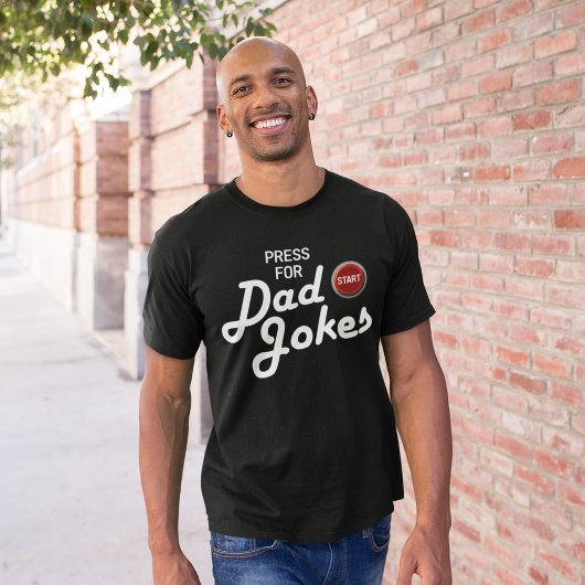 パパおもしろいのジョークを押す Tシャツ