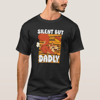 パパおもしろいジョークファートプン静かがダディーリス Tシャツ