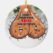 パパおもしろい精子スタート型枠今ここにあなたのボール セラミックオーナメント (裏面)
