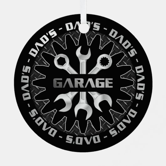 パパがこのガレージクリスマスを愛する メタルオーナメント (裏面)