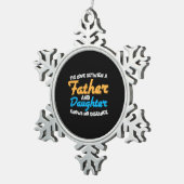 パパがパパと娘の愛を贈る スノーフレークピューターオーナメント (右)