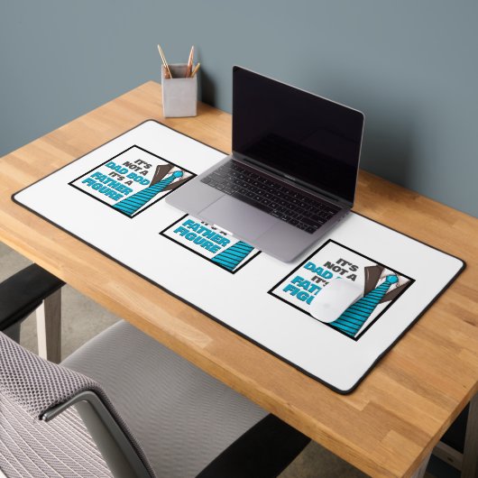 パパじゃない父親姿だ デスクマット (オフィス2)