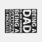 パパであることは名誉であり、おじいちゃんは高価である フリースブランケット (正面(横))