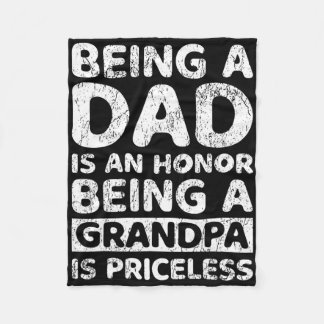 パパであることは名誉であり、おじいちゃんは高価である フリースブランケット