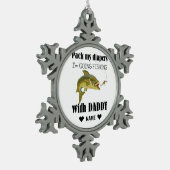 パパと一緒に魚釣りに スノーフレークピューターオーナメント (左)