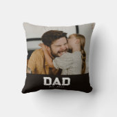 パパになってブラック モダン ボールド フォト クッション (裏面)