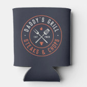 パパのグリルパーソナライズされた年が成立 缶クーラー (裏面)