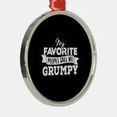 パパのプレゼントお気に入りの私を不機嫌と呼ぶ メタルオーナメント (右)