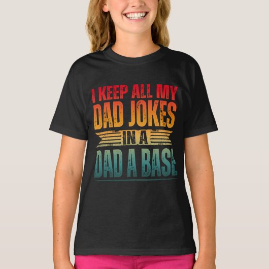 パパの冗談はデータベースに保存してある Tシャツ (正面)