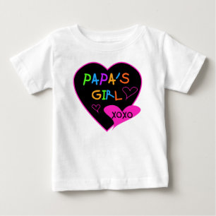 パパの女の子ティー、帽子、マグカップ、ボタン、衣類 ベビーTシャツ