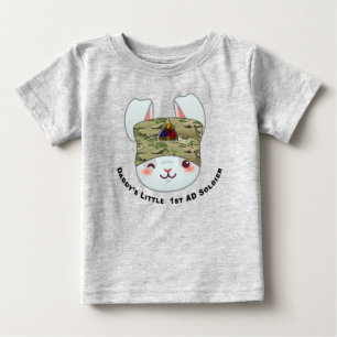 「パパの小さな第一装甲師団の兵士」 ベビーTシャツ