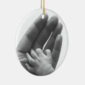 パパの手に セラミックオーナメント (右)