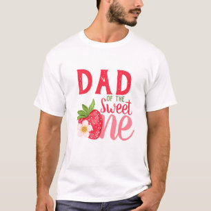 パパの甘いワンイチゴ1歳の誕生日パーティー Tシャツ