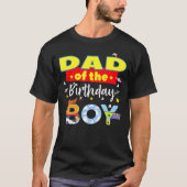 パパの誕生日男の子おもちゃ家族向けマッチングストーリー Tシャツ (正面)