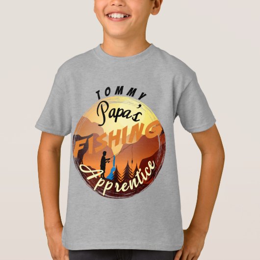 パパの魚釣り見習カスタマイズ習NAME Mountain Tシャツ (正面)