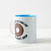 パパはドーナツ屋で太ってるおもしろい ツートーンマグカップ (正面左)