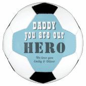 パパは私たちのヒーロータイポグラフィ父の日 サッカーボール (正面)