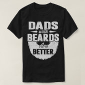 パパはBeardsより良いTee Father's Day Gift Tシャツ (デザイン正面)