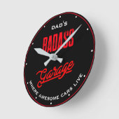 パパまたは任意の名前が悪いガレージ赤が黒 ラウンド壁時計 (傾斜)