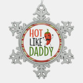 パパカッコいいのように熱い漫画のコショウ スノーフレークピューターオーナメント (正面)