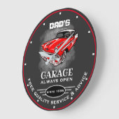 パパガレージ任意の名前は常に赤い車グレーを開く ラージ壁時計 (傾斜)