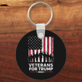 パパグランドパ退役軍人トランプ2024米国国旗 キーホルダー (正面)