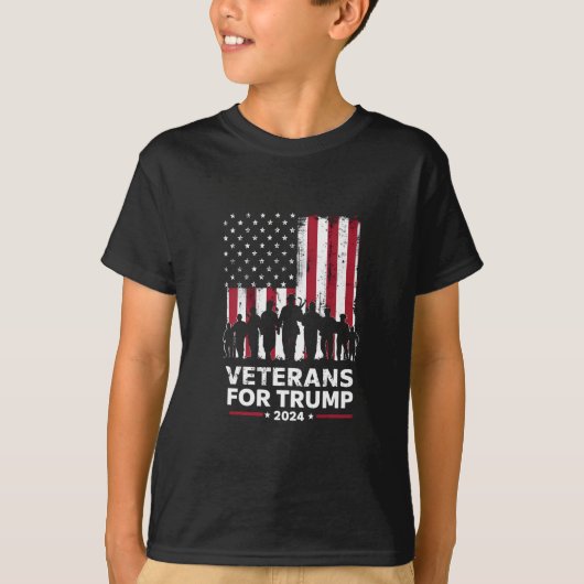 パパグランドパ退役軍人トランプ2024米国国旗 Tシャツ (正面)
