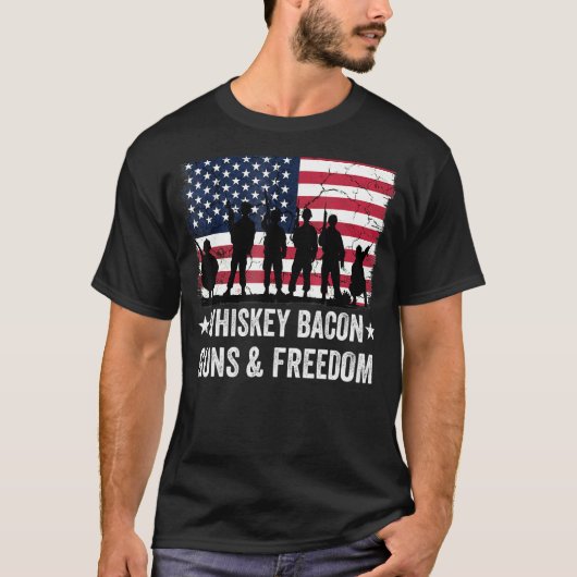 パパグランドパ退役軍人米国国旗ウイスキーベーコンガンフレー Tシャツ (正面)