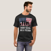 パパグランドパ退役軍人米国国旗ウイスキーベーコンガンフレー Tシャツ (正面フル)