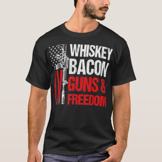 パパグランパ退役軍人米国国旗ウイスキーベーコンガンフレー Tシャツ (正面)