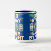 パパバイデイゲーマーバイナイト マグカップ (中央)
