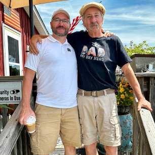 パパマイスカイヒーロータイポグラフィフォトコラージュ Tシャツ