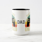 パパレベルのロック解除されたおもしろいマグ新しいパパのために！ ツートーンマグカップ (中央)