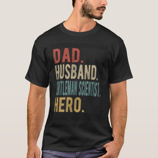 パパ夫の紳士サイエンティストヒーロー Tシャツ (正面)