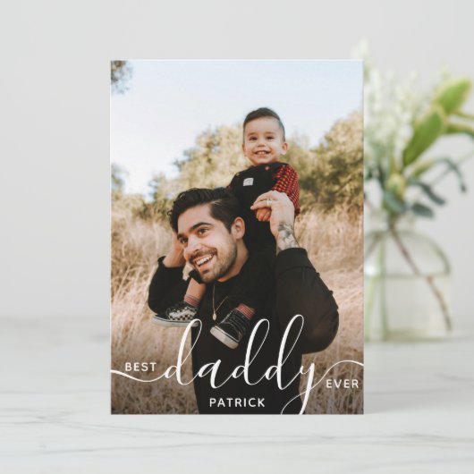 パパ最高のーの名前をカスタムする写真ギフト カード (スタンド正面)