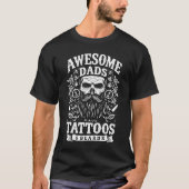 パパ素晴らしには刺青や顎骨がある Tシャツ (正面)