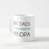 パパ素晴らしはおじいちゃんに昇進する コーヒーマグカップ (正面左)